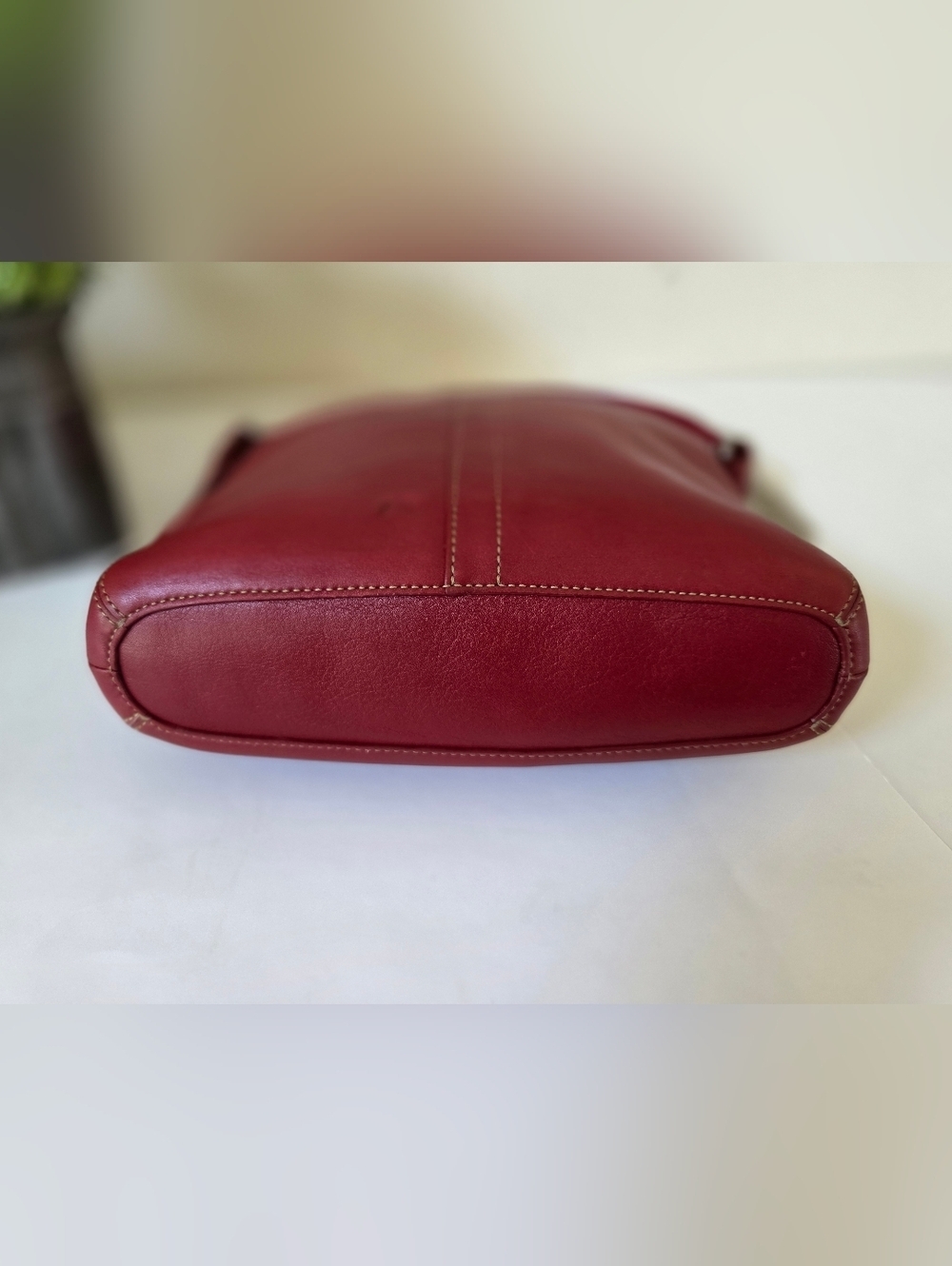 Vintage Coach Legacy Red Leather Slim Duffle Bag Y2K 2004 Crossbody Adjustable - Picture 11 of 15